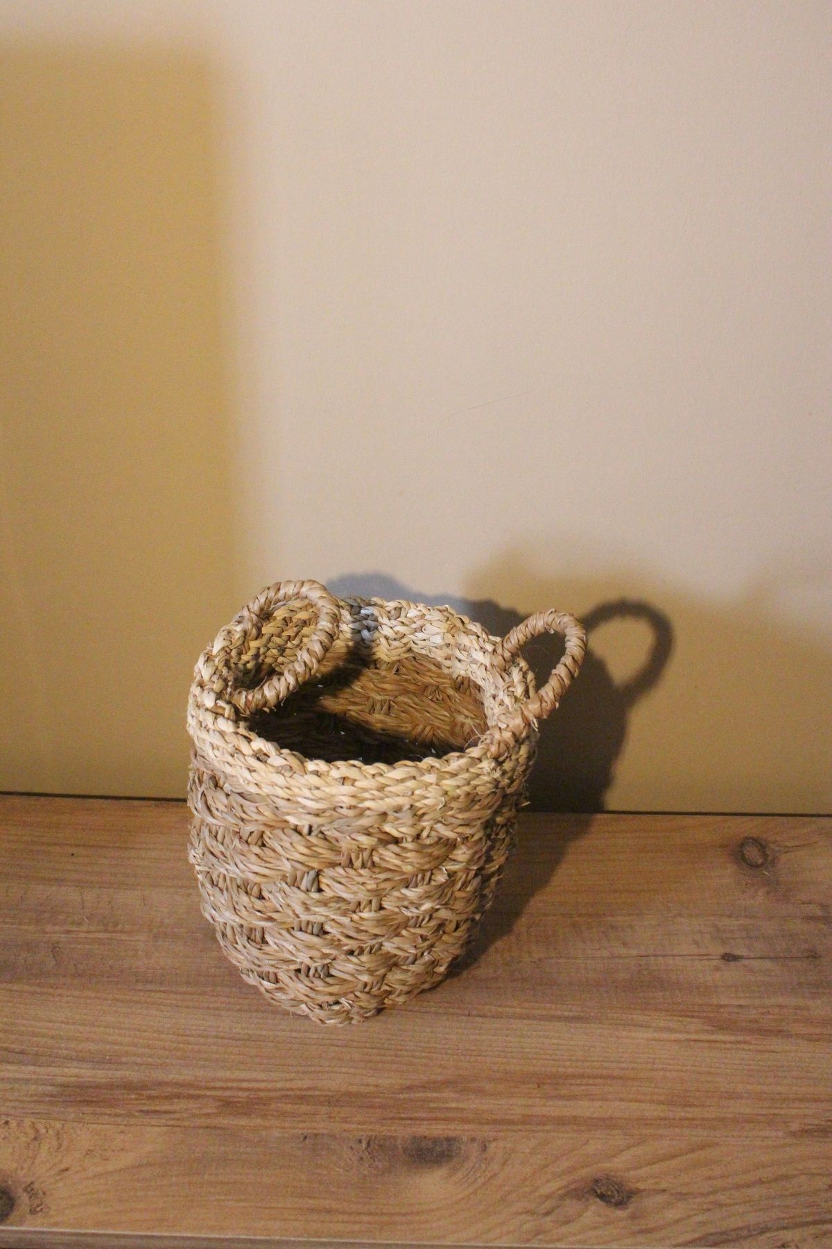 Paganca-Small Size Handle Thick Knitted Straw Basket with Cream Stripe on the Top 5