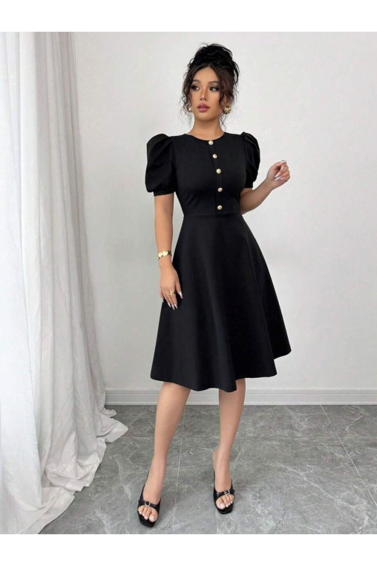 Kokosh moda Kadın Kısa Kollu Bisiklet Yaka Önden Düğmeli Krep Elbise