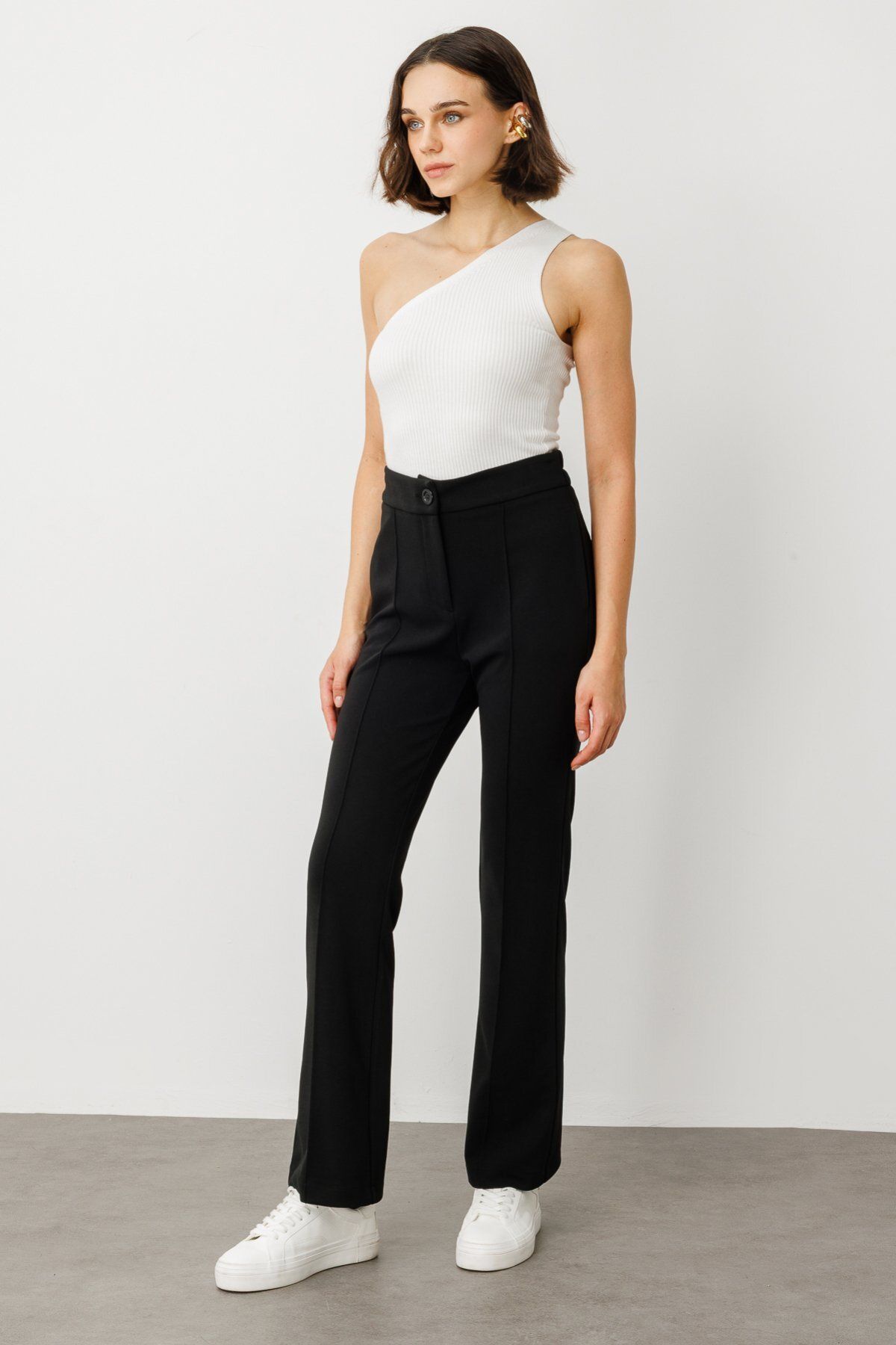 ON-Front Grassed Elastic Waist Trousers 2