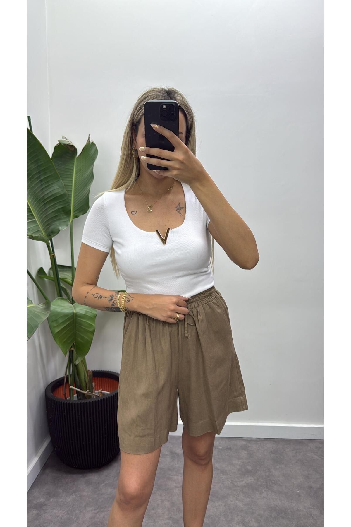 Acar Boutique V Aksesuarlı Bluz