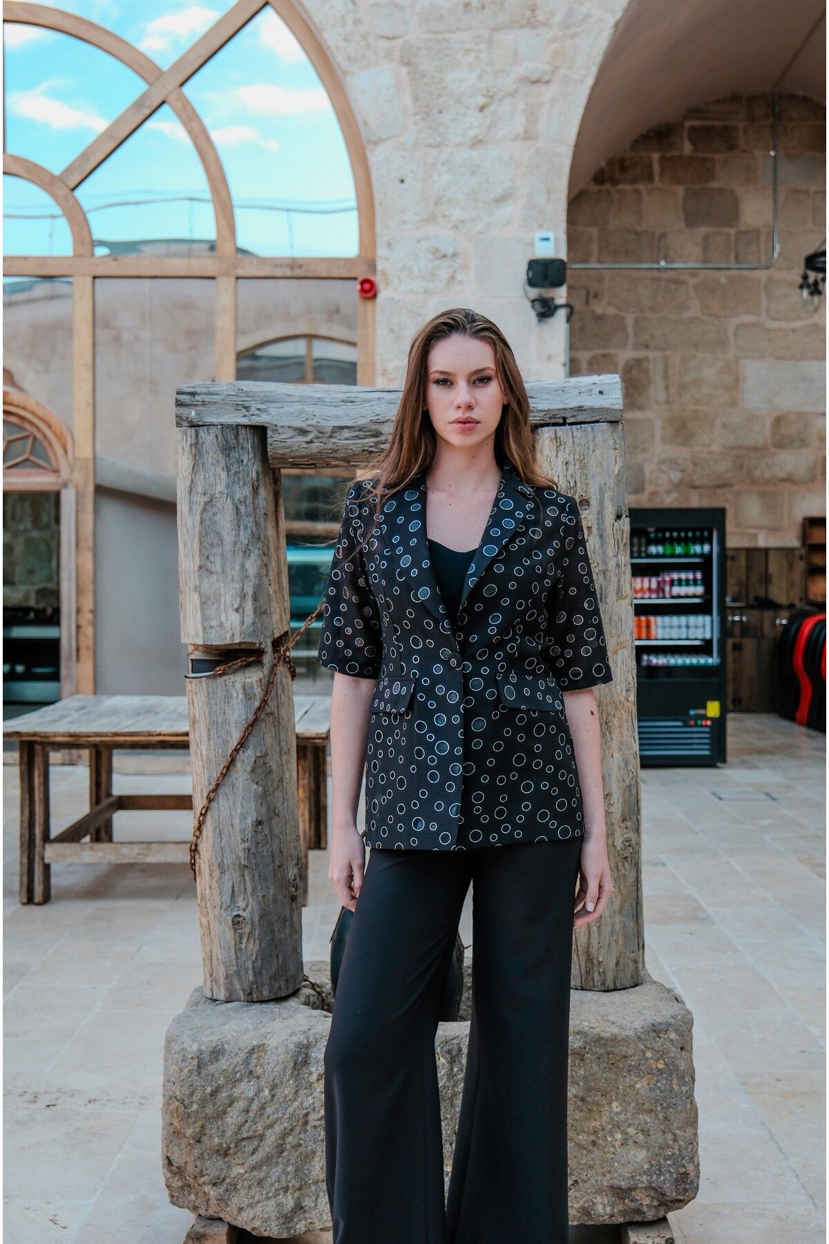 Esra Semiz SİMLİ SİYAH ORGANZE CEKET