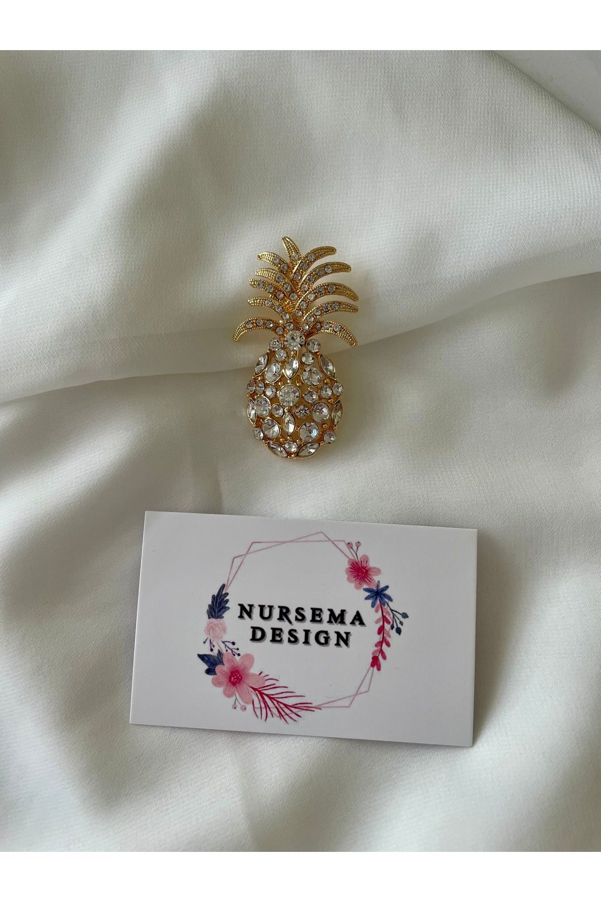 NURSEMA GİYİM Ananas Broş
