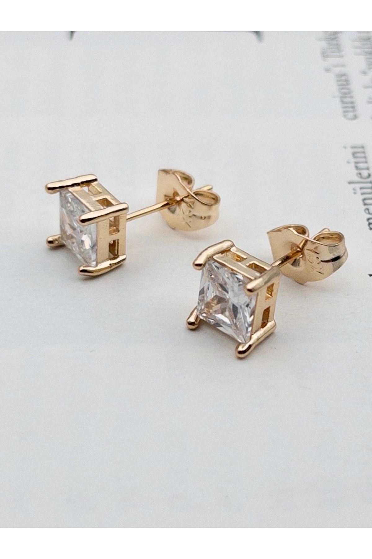 Siya Silver Tek Taş Çelik Küpe - 0,7 cm (7 mm)