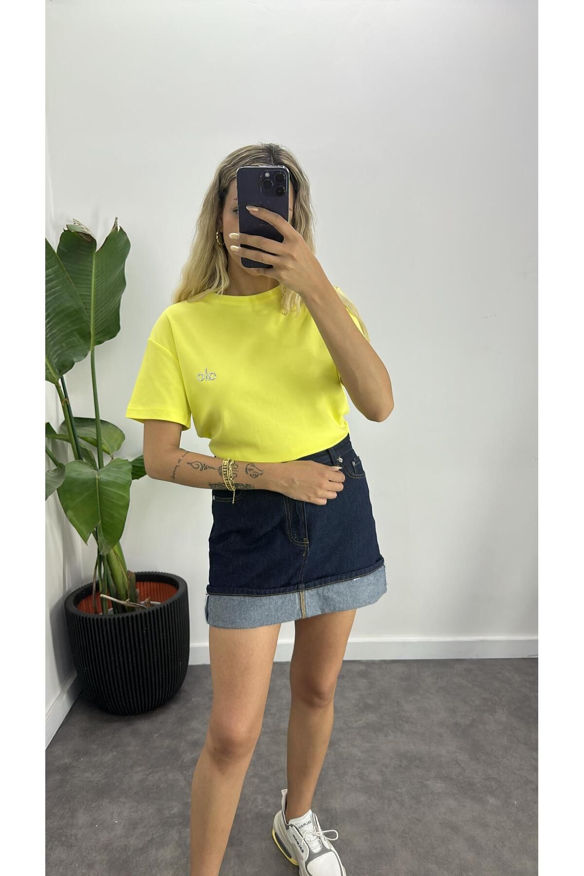 Acar Boutique Orijinal Marka Basic T-Shirt