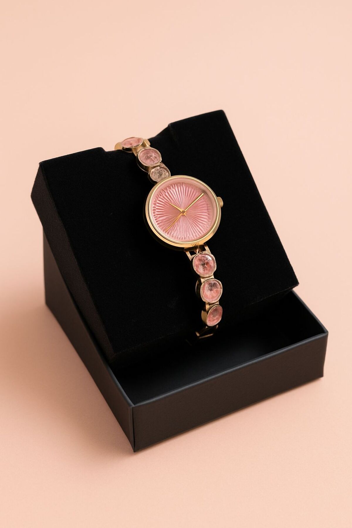 moda paketi PEMBE TAŞLI GOLD KADIN KOL SAATİ