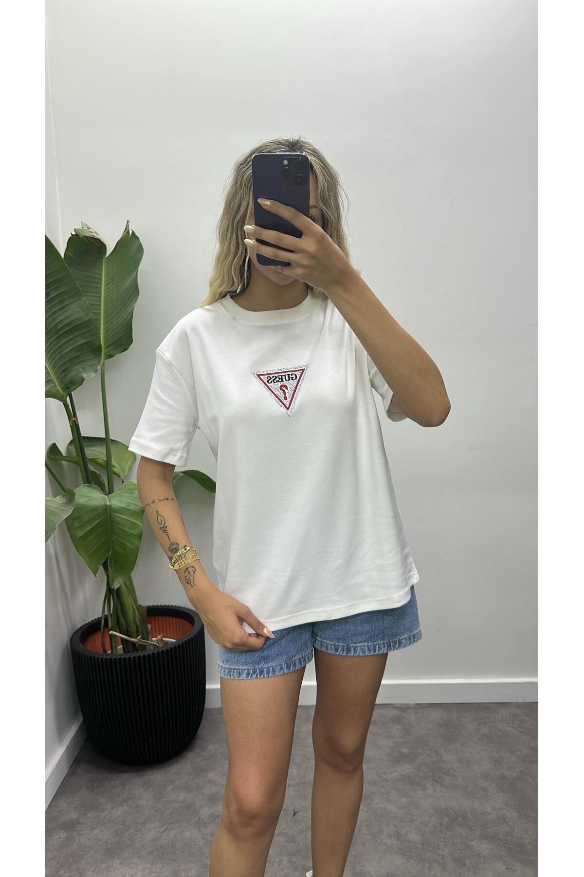 Acar Boutique Gue** Taşlı T-Shirt