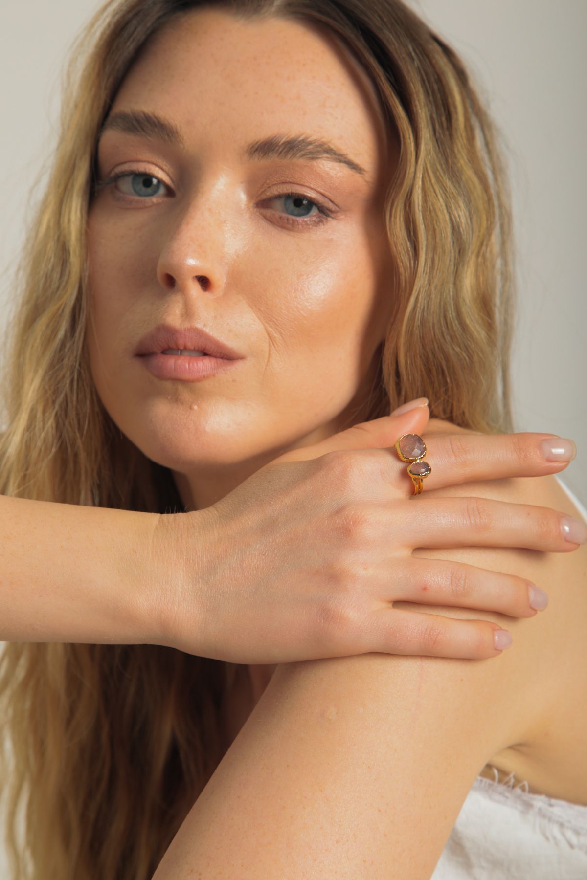 Soa Jewellery Çilek Kuvars Taşlı İkili Sıvama Yüzük