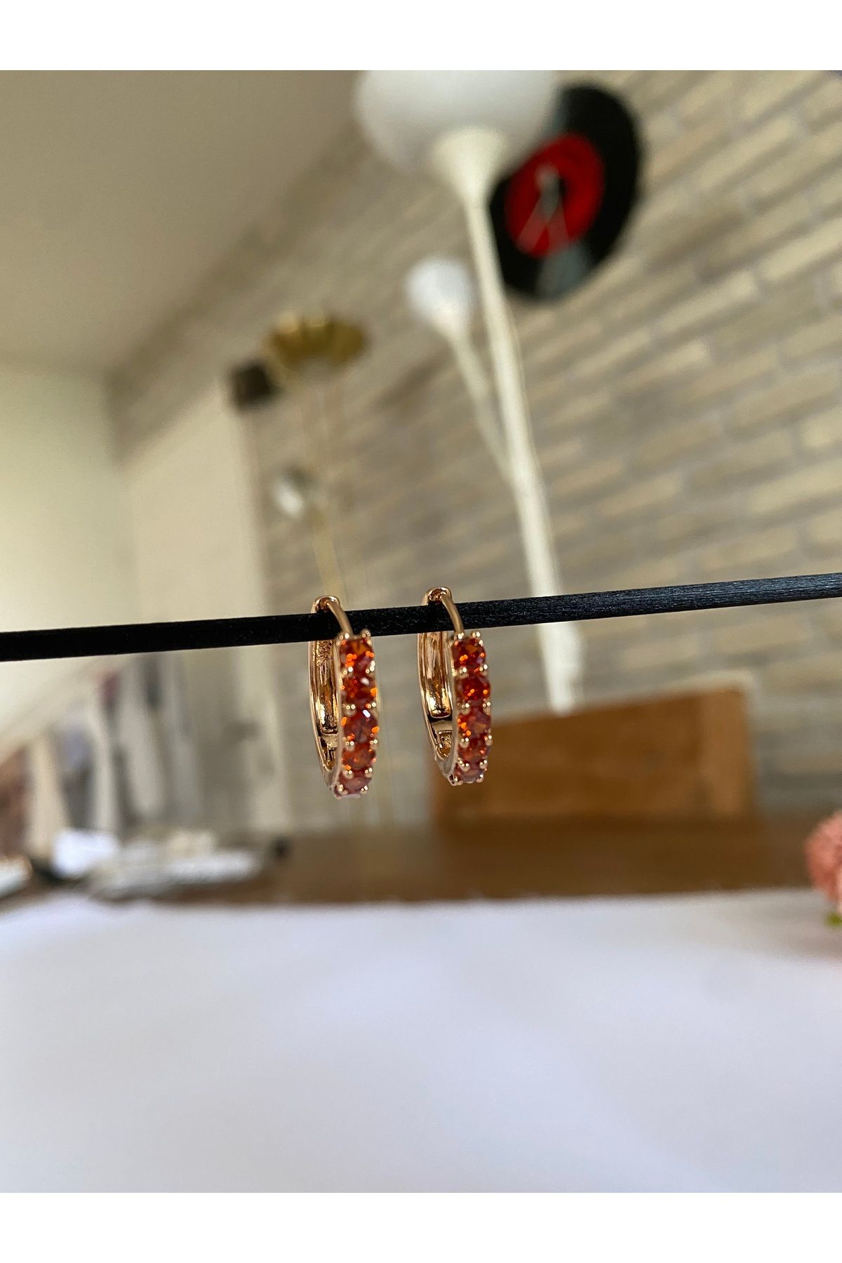 Lorinya Butik Kırmızı Çelik Küpe