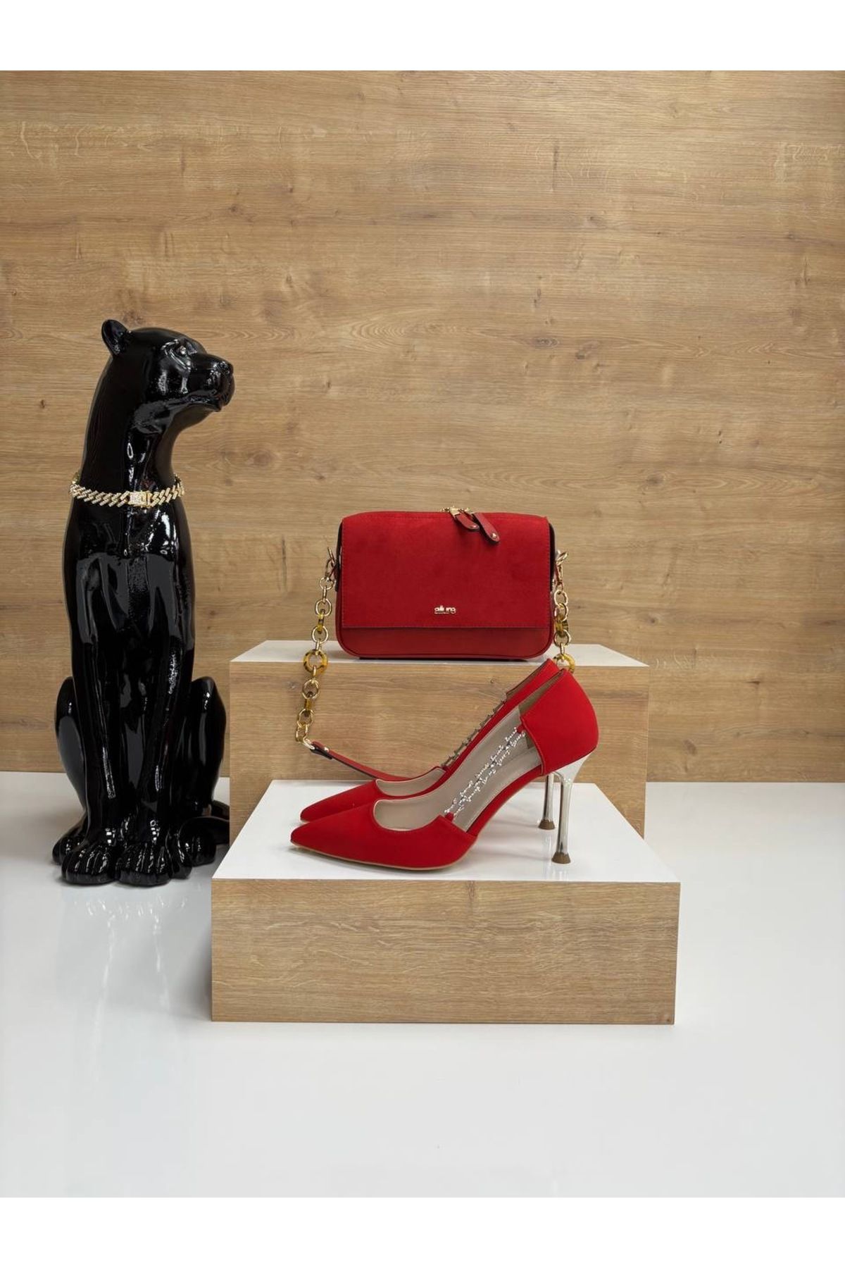 MADAM Kırmızı taşlı sadece stiletto
