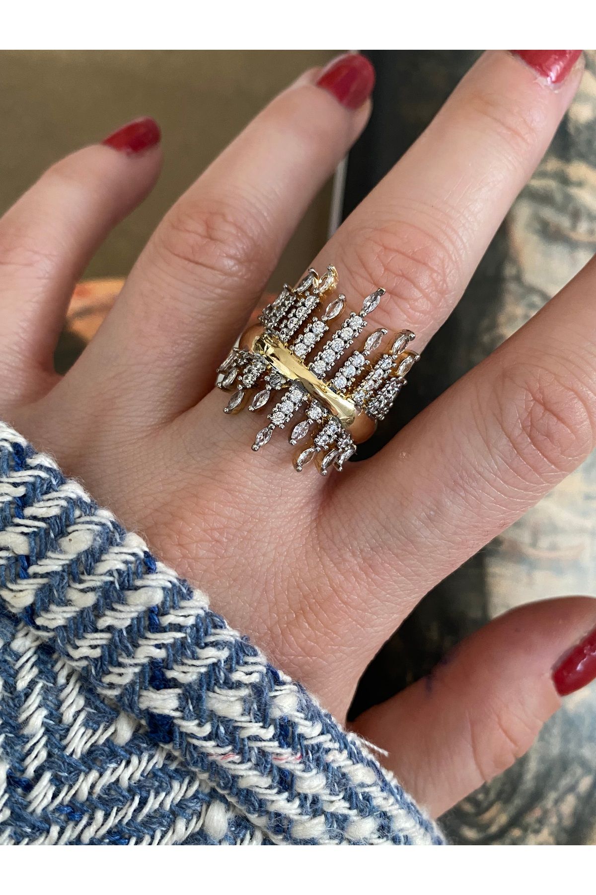 Pinery Jewels VIP SERİ - Çubuk Zirkon Taşlı Alttan Ayarlamalı Kadın Yüzük