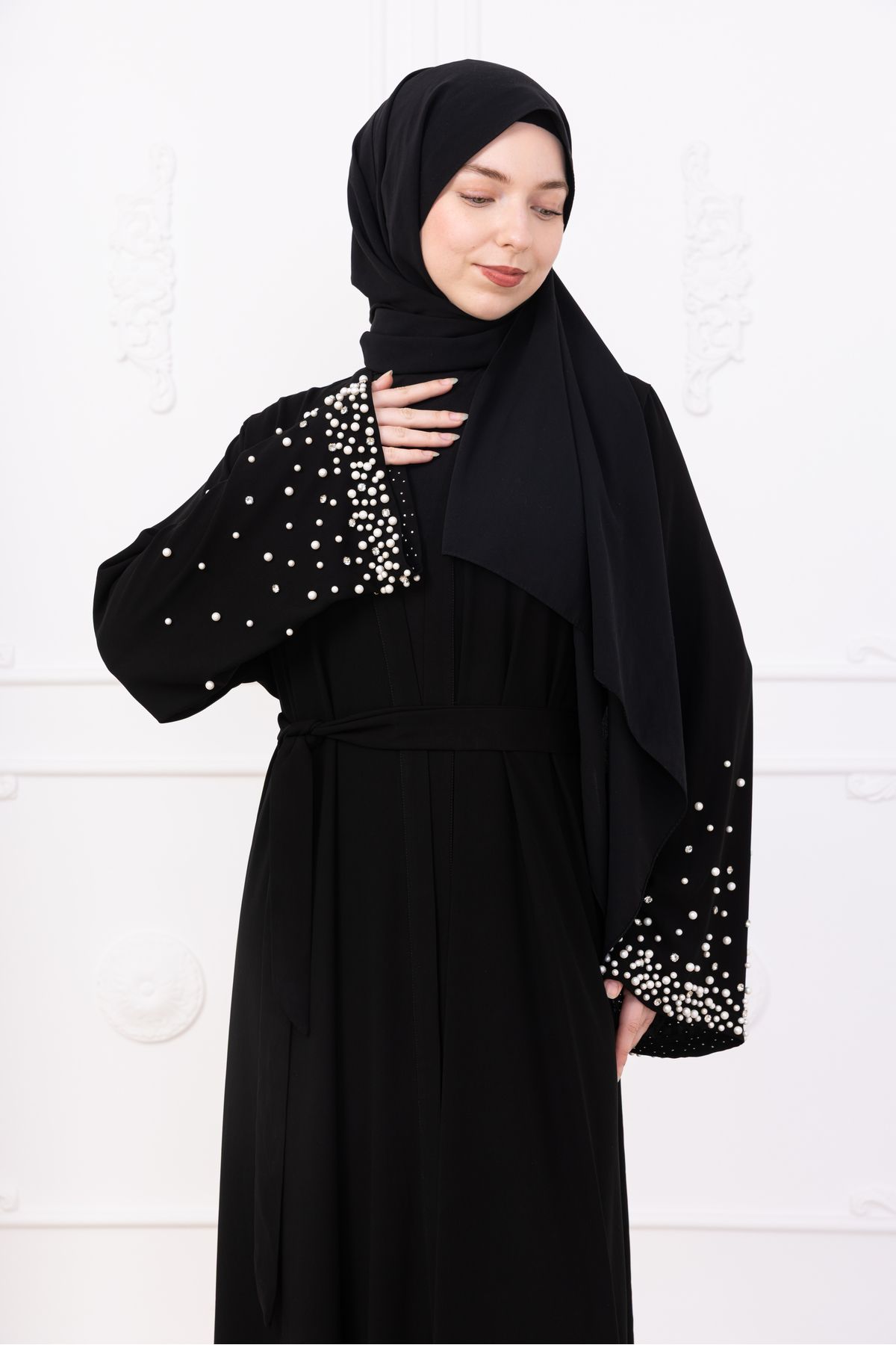 Marles Siyah İnci ve Taş İşlemeli Kuşaklı Abaya - Ferace