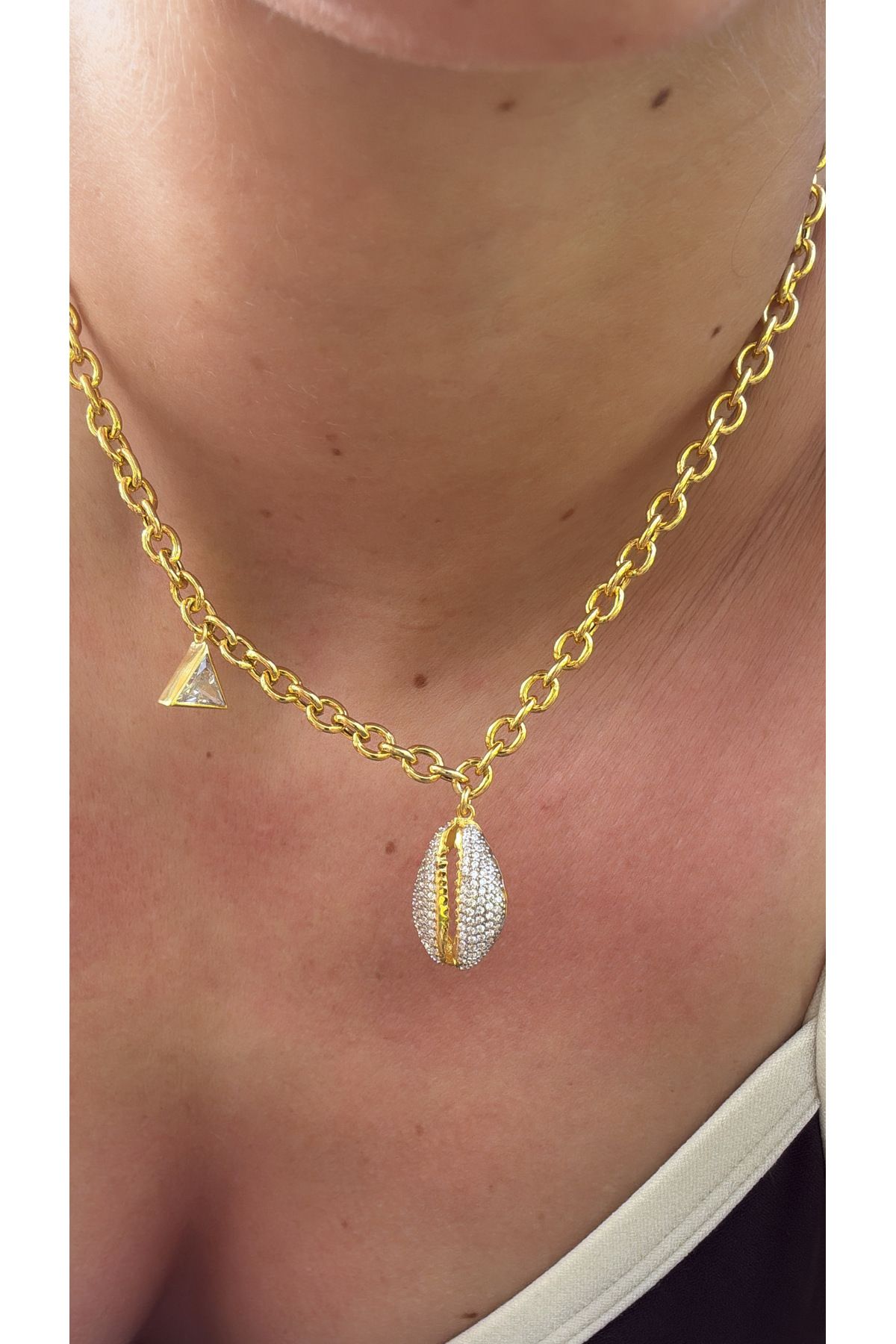 Saras Jewels Deniz Kabuğu Charm Kolye