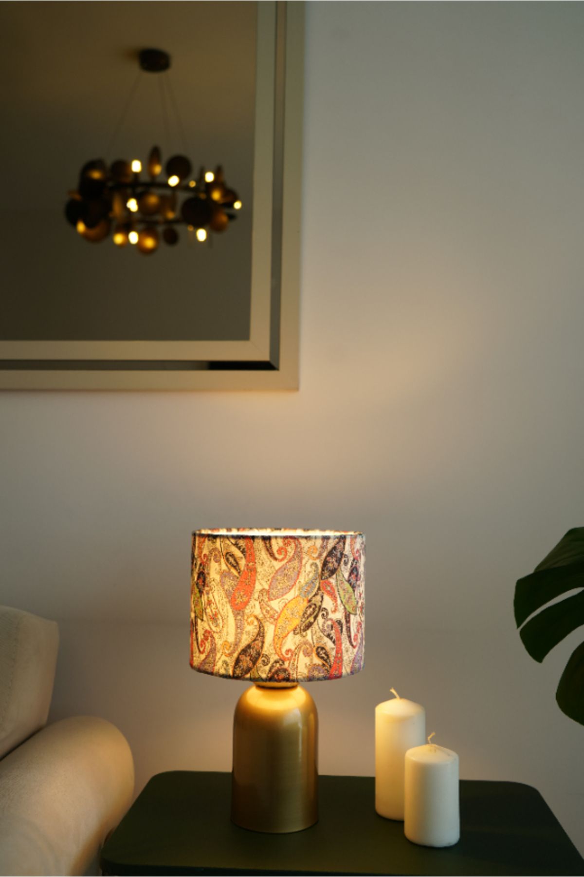 retro home design Eskitme Ayaklı Çok Yapraklı Kadife Kumaş Şapkalı Şık Yatak Odası Salon Abajur Özel