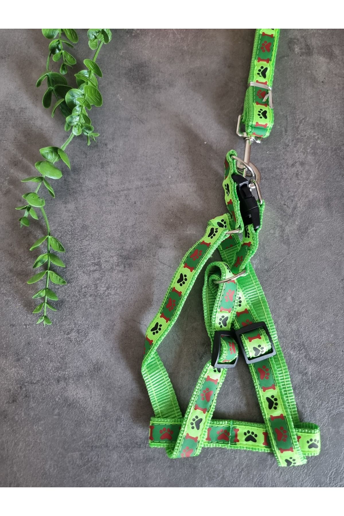 Pet Aksesuar Köpek göğüs tasması ve gezdirme kayışi seti 2si1 arada,2 cm.Karışık tasarımlar