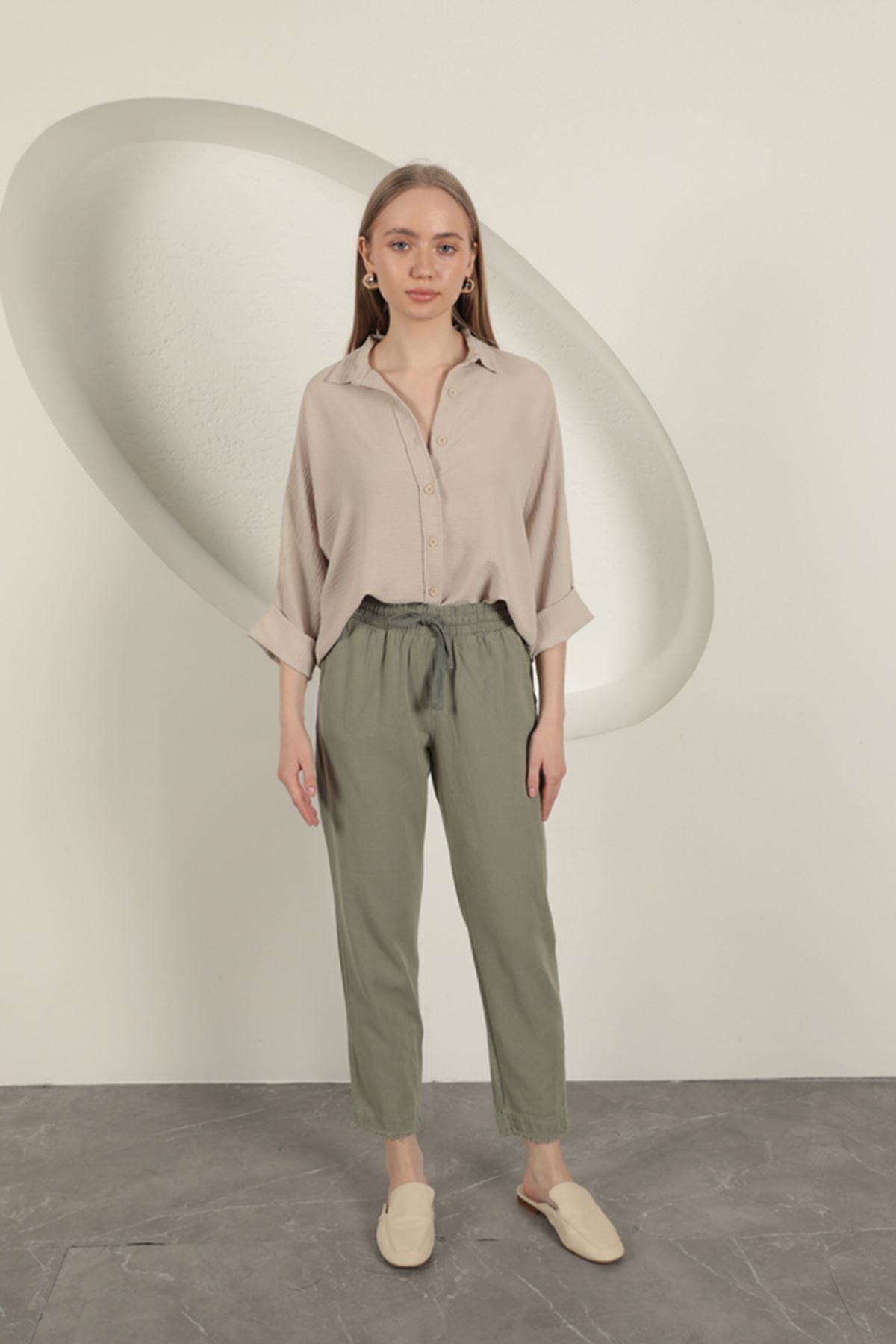 devrialemshoes Gabardin Kumaş Püsküllü Kadın Pantolon-Haki