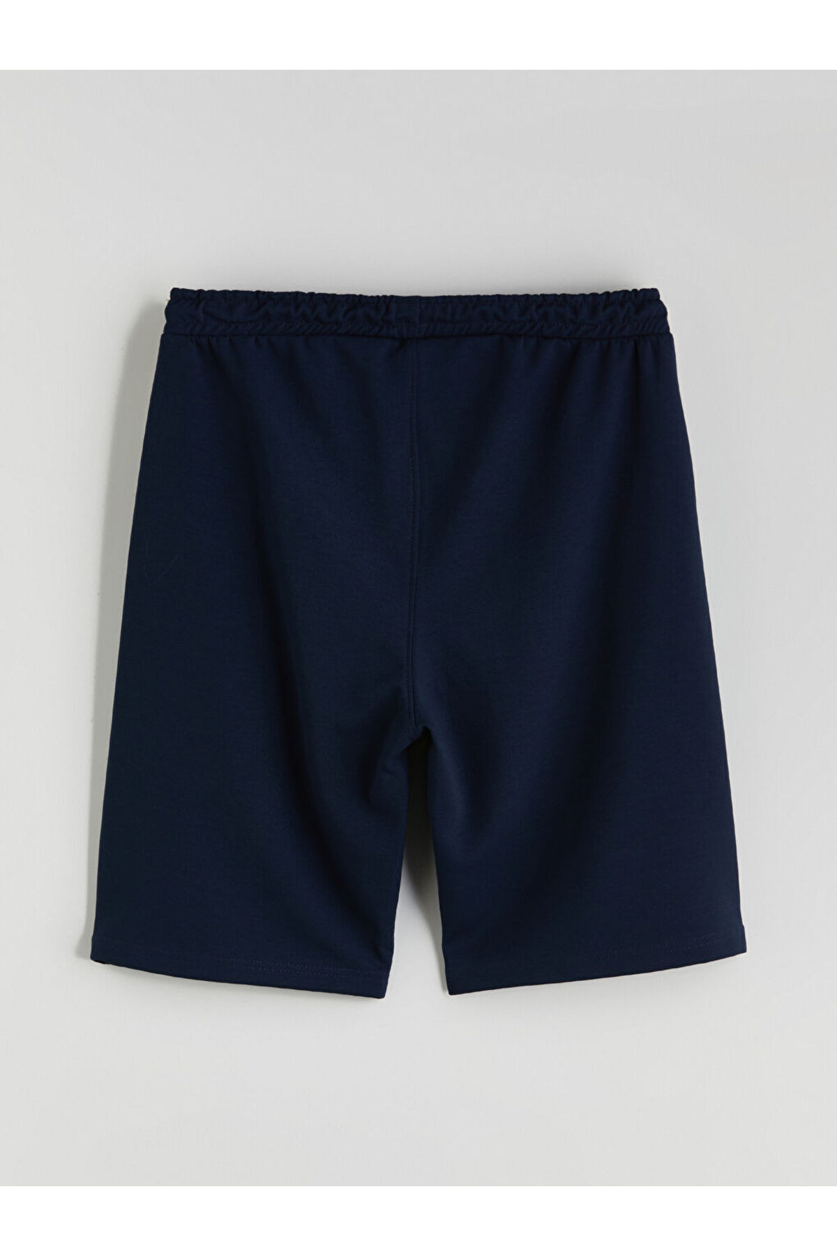 LC Waikiki-Create Your Style from Uzg Store |   Standard Fit Men's Shorts 6