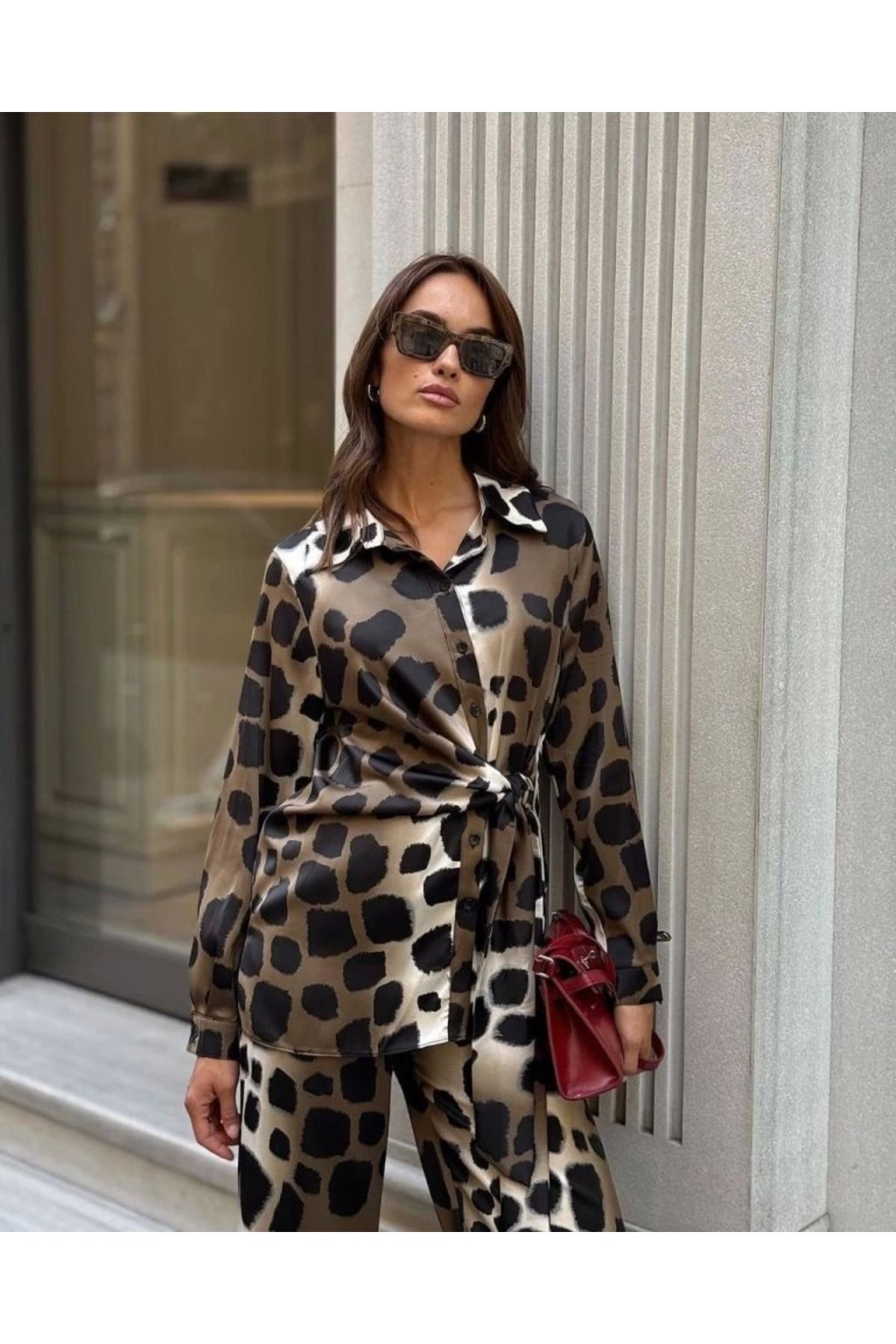 Butik Kadın Uzun Kolluleopar Baskılı Saten Kumaş Ikili Takım
