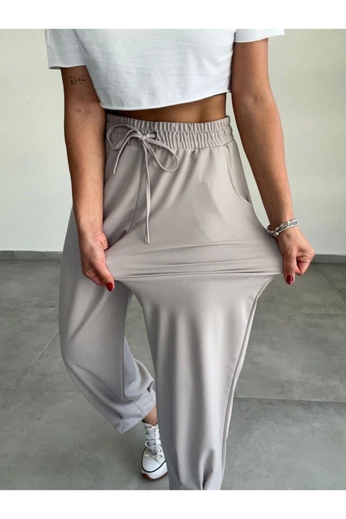 Butik Kadın Dalgıç Krep Full Likralı Paçası Pens Detay Pantolon