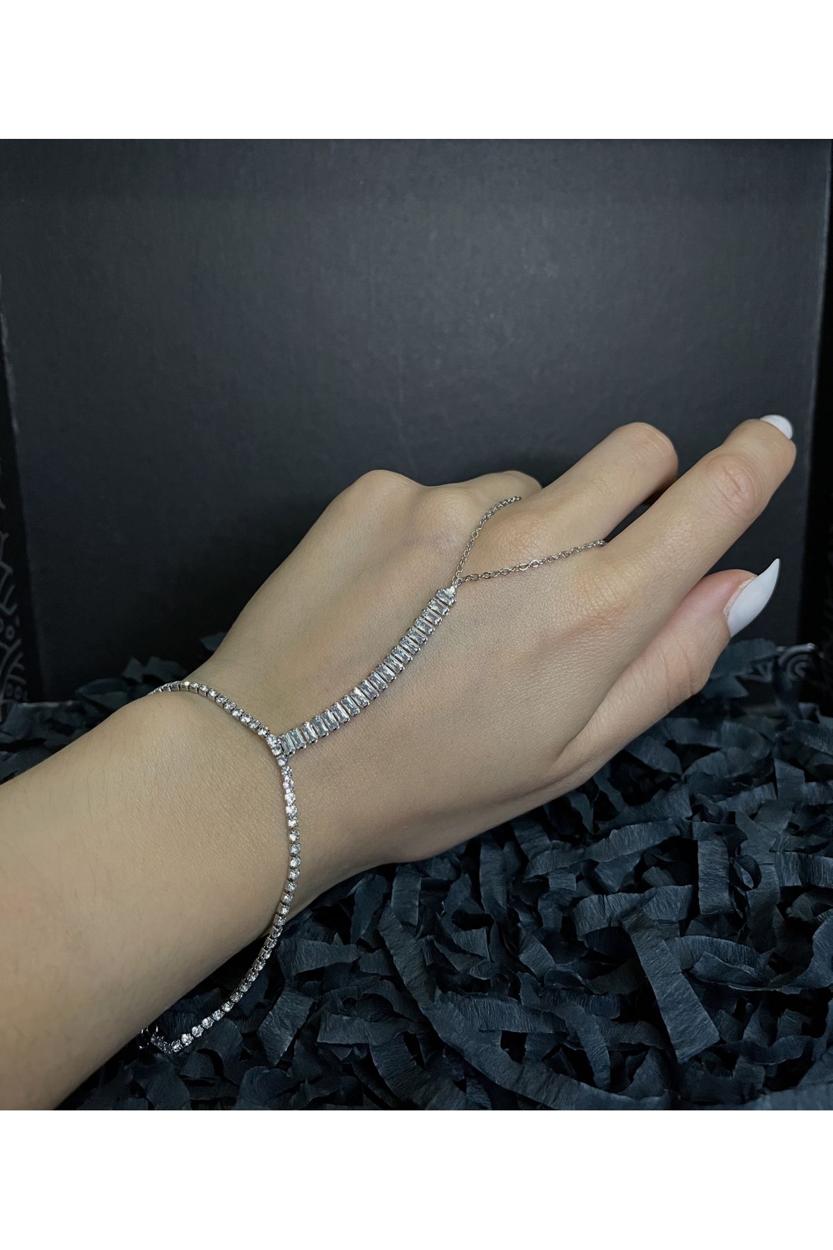 Butik Çelik Silver Zirkon Taşlı Şahmeran