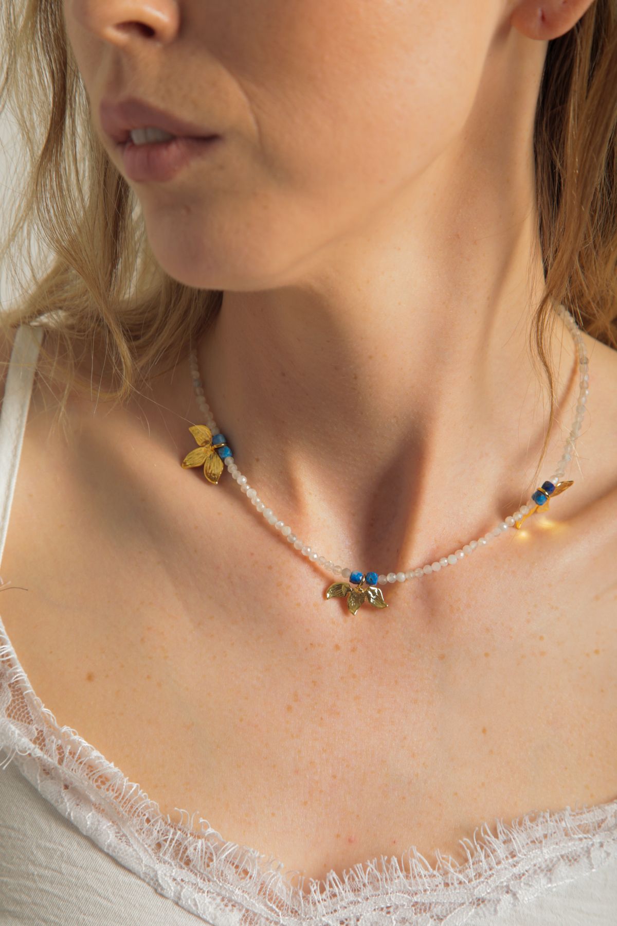 Soa Jewellery Pamela – Ay Taşı & Lapis - Yaprak Detaylı Zarif Doğal Taş Dizi Kolye