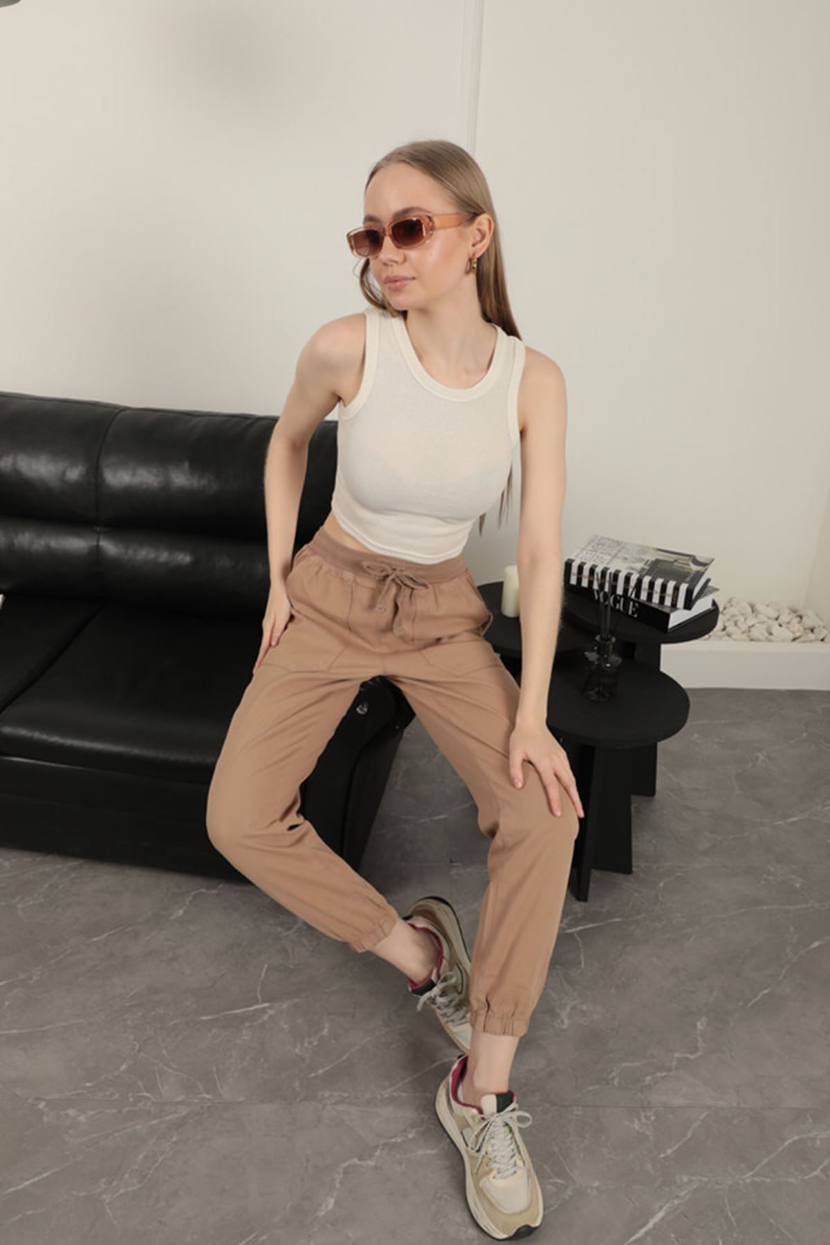 devrialemshoes Gabardin Kumaş Paçası Lastikli Kadın Pantolon-Camel