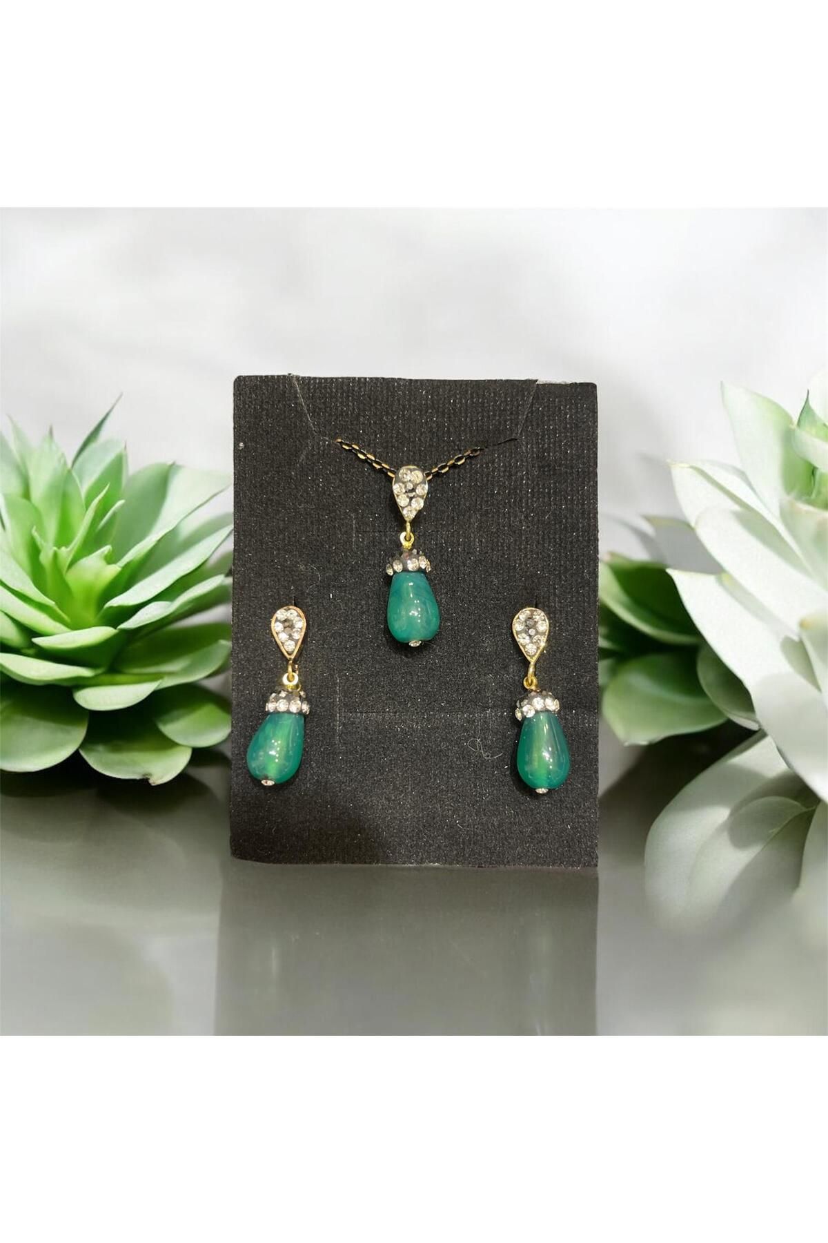 AURA STONE Doğaltaş Zirkonlu Set Yeşil Akik