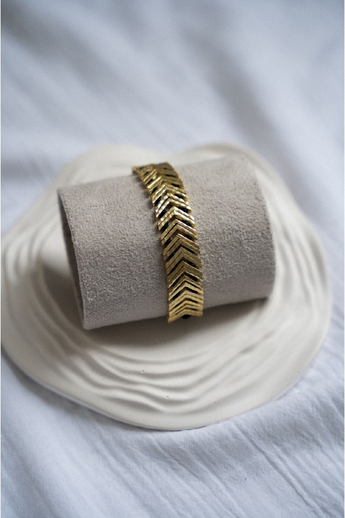 LUNESTA Golden bronz plaka bileklik
