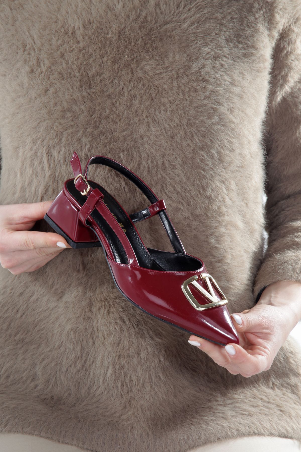 leopar by çetinay Clv196 Özel Gold Toka Detaylı Rugan Kadın Topuklu Ayakkabı/Stiletto
