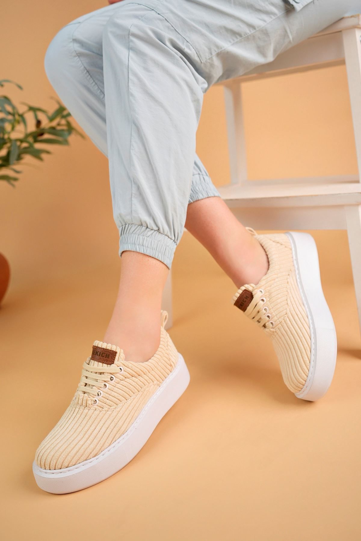 devrialemshoes CH173 KBT Velluto Kadın Ayakkabı BEJ