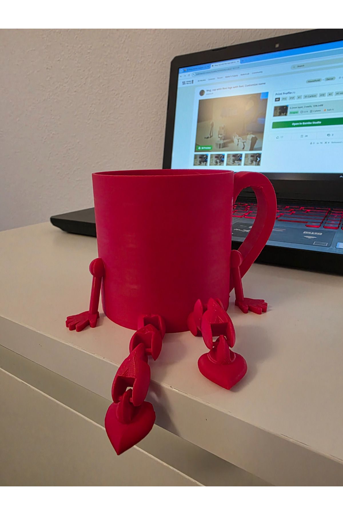 printastic Eklemli Kırmızı Kupa Ev Dekor