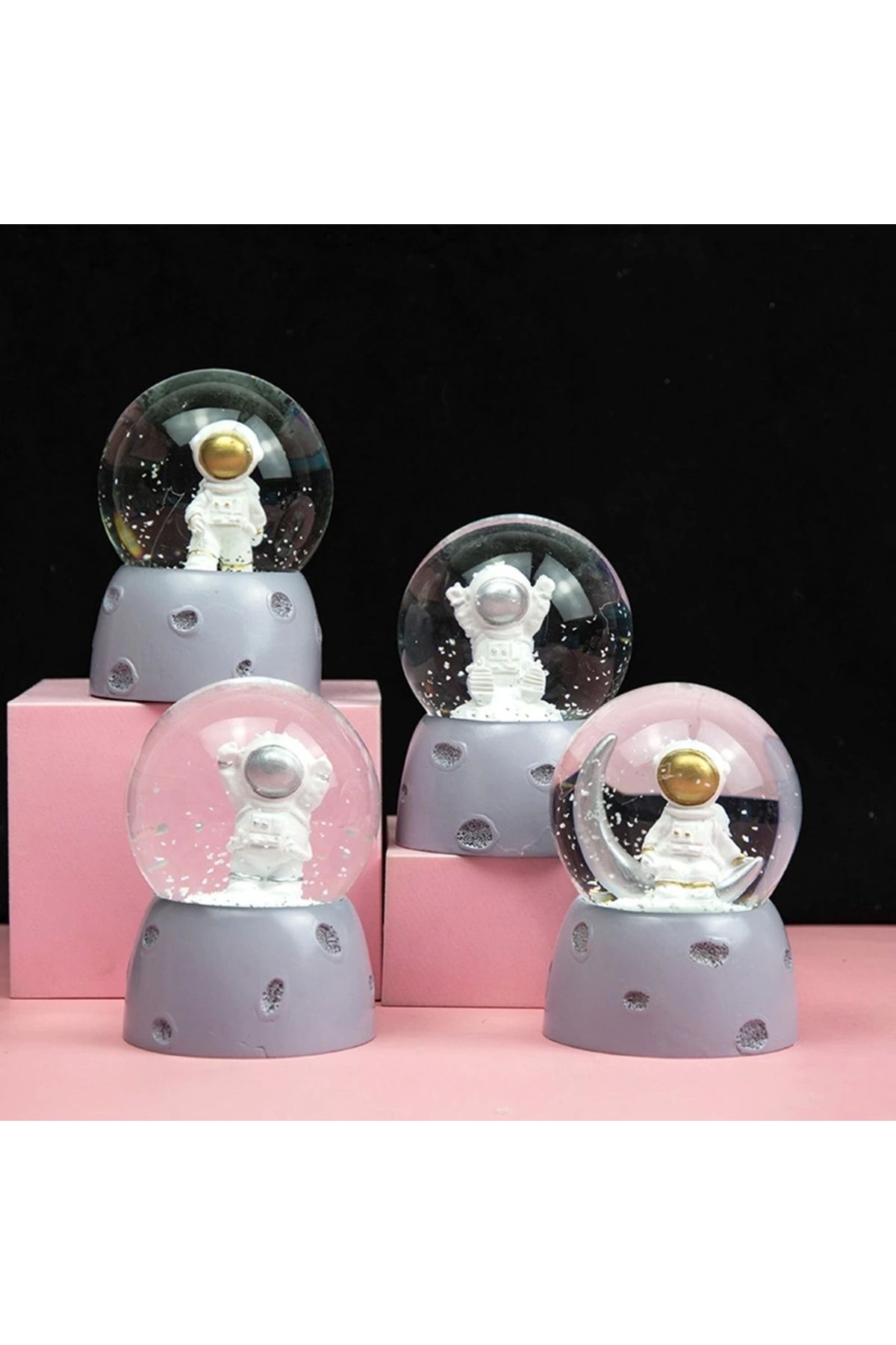 Nemere Mini Işıklı Astronot Kar Küresi