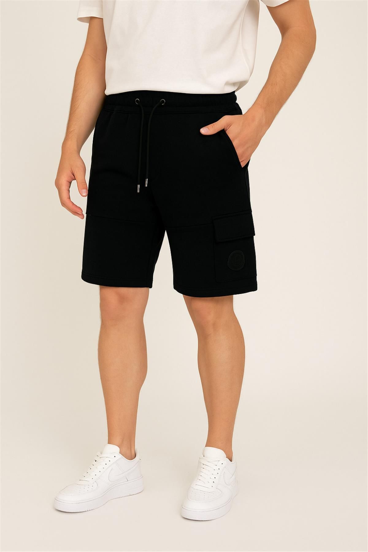 Monch KARGO CEPLİ ŞORT SİYAH MONCLER