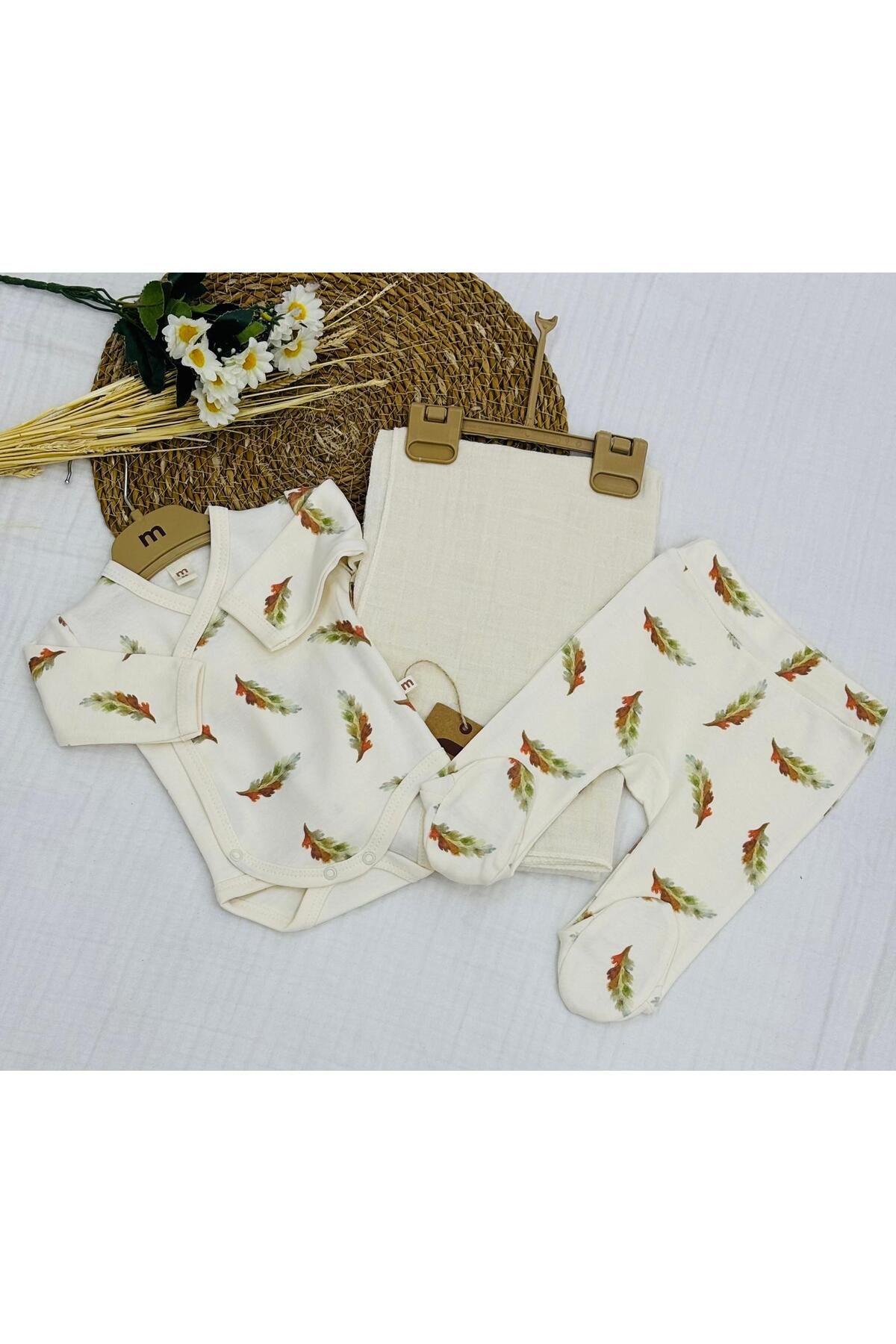 Minisse Baskılı Çıtçıtlı Badi, Alt ve Müslin Battaniyeli Yenidoğan Bebek 3lü Set