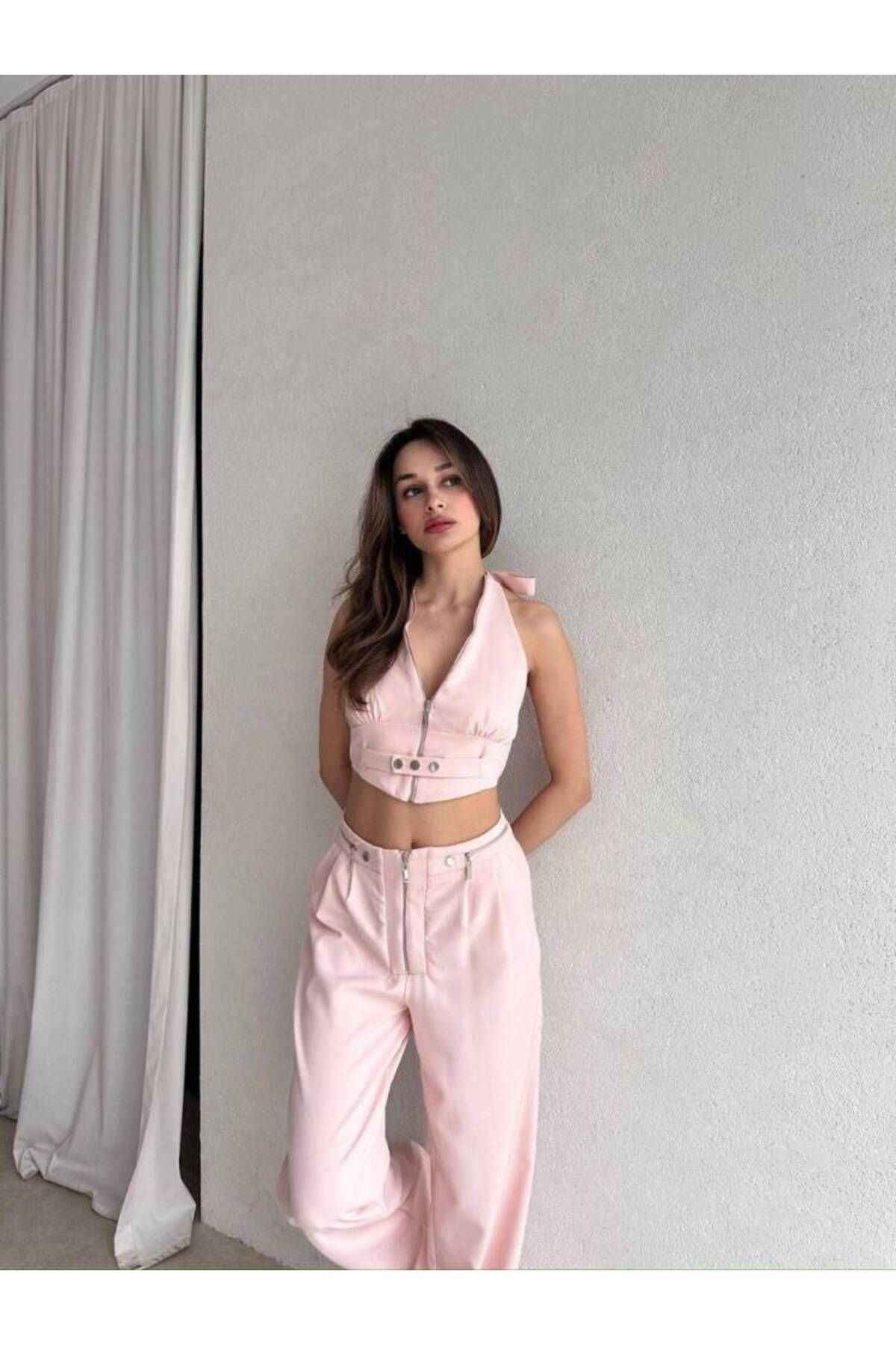 MAXMOOR DUALS FERMUARLI SIRT DEKOLTELİ CROP PANTOLON PEMBE TAKIM