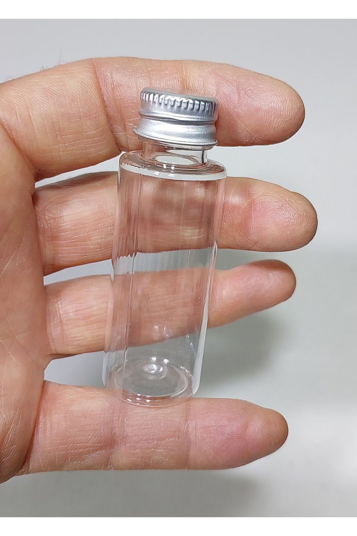 Mikasso 20 Adet Boş gümüş renk kapaklı Kolonya Şişesi Doldurulabilir Cep Plastik Parfüm Şişesi 30 Ml Belirti