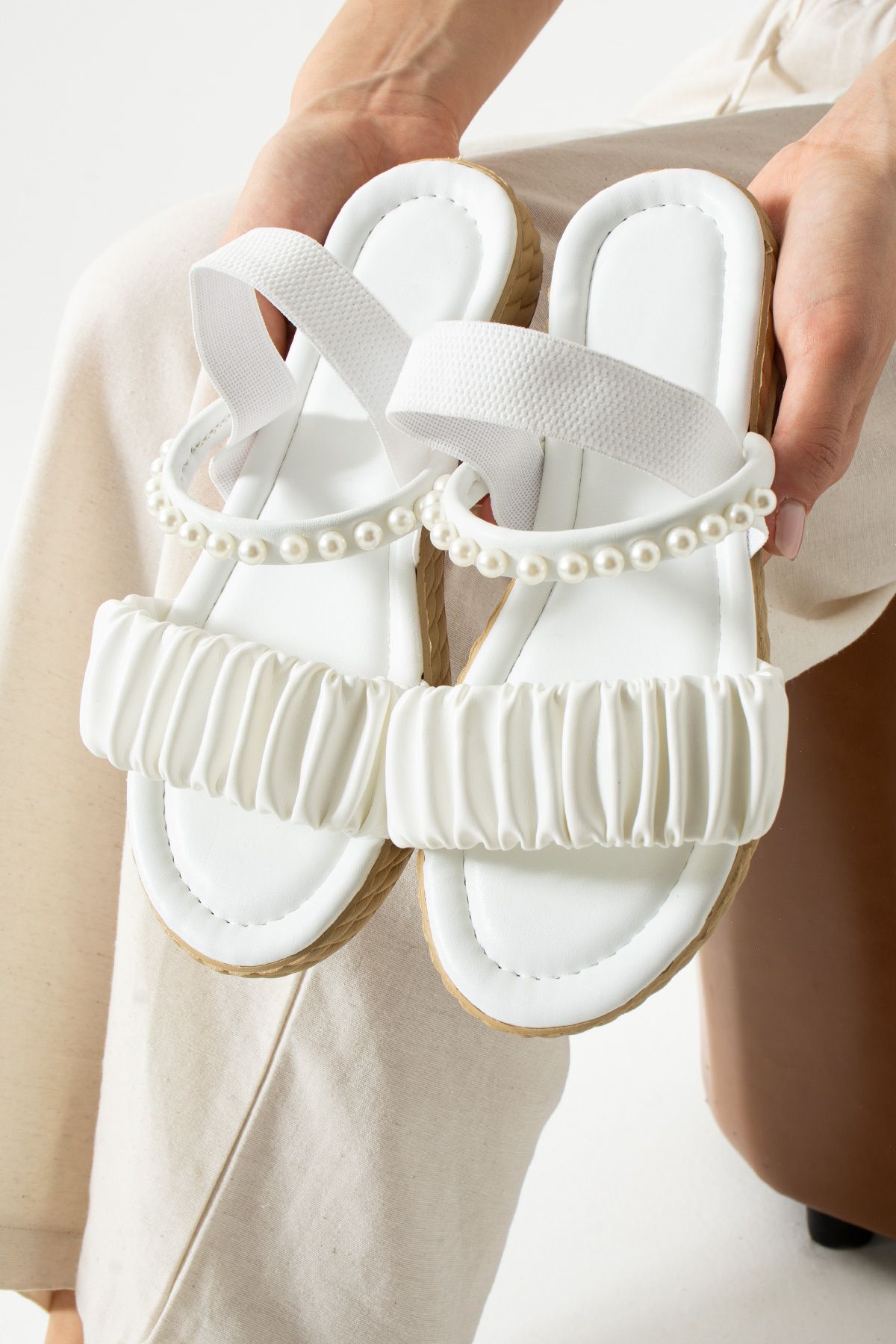 star shoes İnci Taşlı Büzgülü Kadın Sandalet