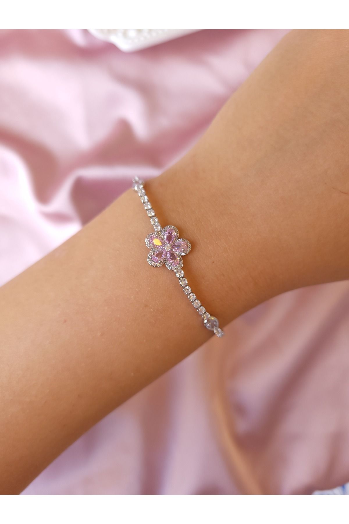 Jewerly Flower Gem Taşlı Su Yolu Çelik Bileklik