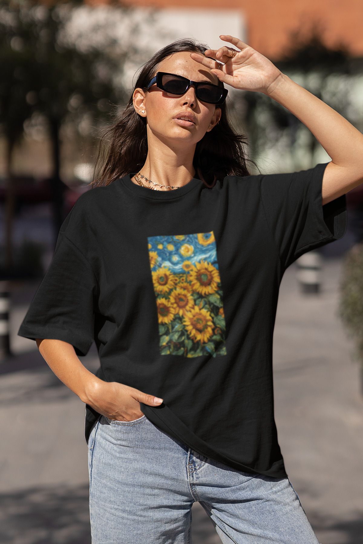 MG AYÇİÇEĞİ BASKILI KADIN BİSİKLET YAKA PAMUKLU OVERSIZE KALIP KISA KOLLU T-SHIRT