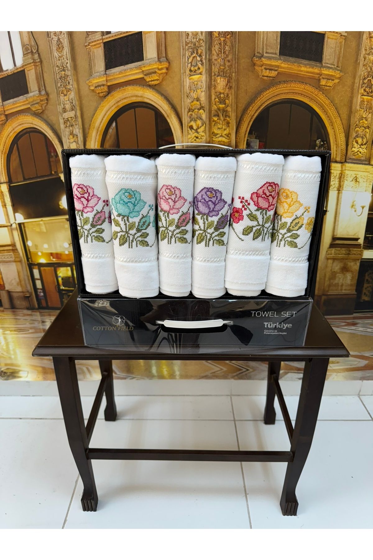 Artiva Home Collection %100 Pamuklu İğne Oyası Gül Desen İşlemeli Kadife Lüx Çeyizlik/El ve Yüz Havlusu Kutulu Set