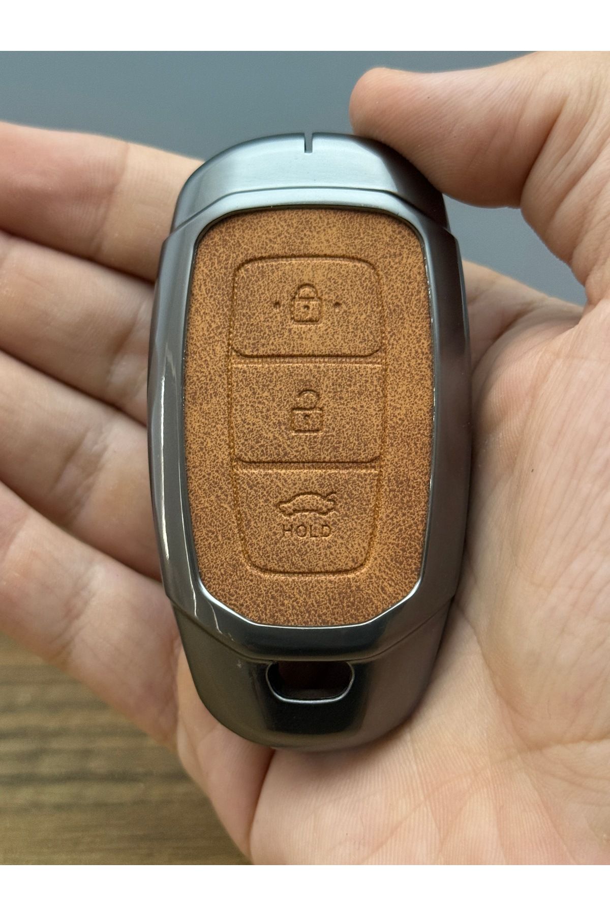 Luxe Aksesuarr Hyundai Kona- Elantra - Venue Smart 3 Düğmelı Koruma Anahtar Kumanda Metal Kılıfı Deri Kahverengi