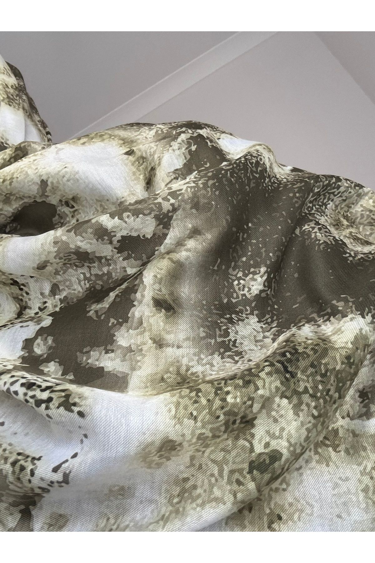 Lavena scarfs-Bohemian Series Bohemian Pattern Cotton Digital Soft Shawl - Green 2
