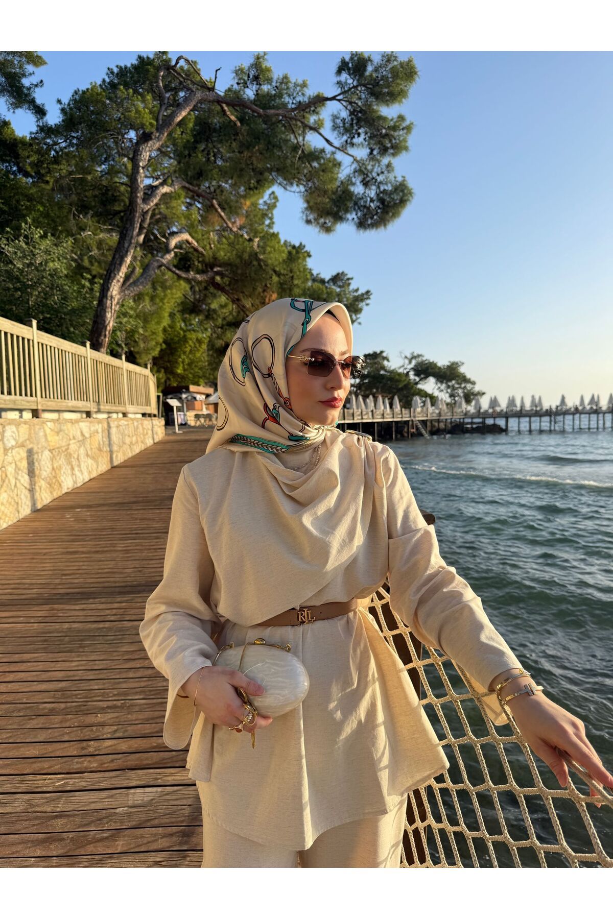 Lunora eşar