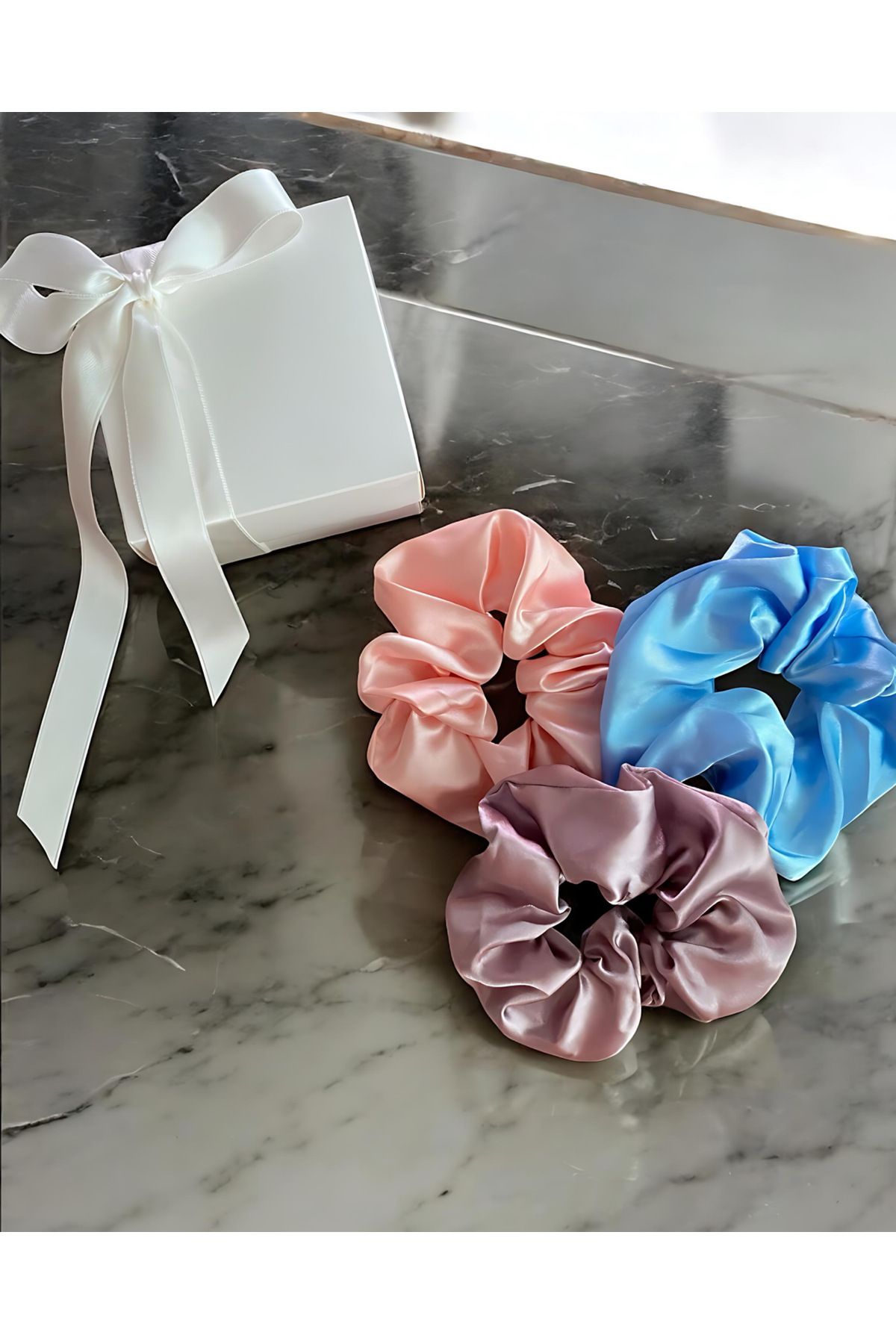 MODA ÖZEL KUTUDA 3'LÜ SATEN TOKA SETİ