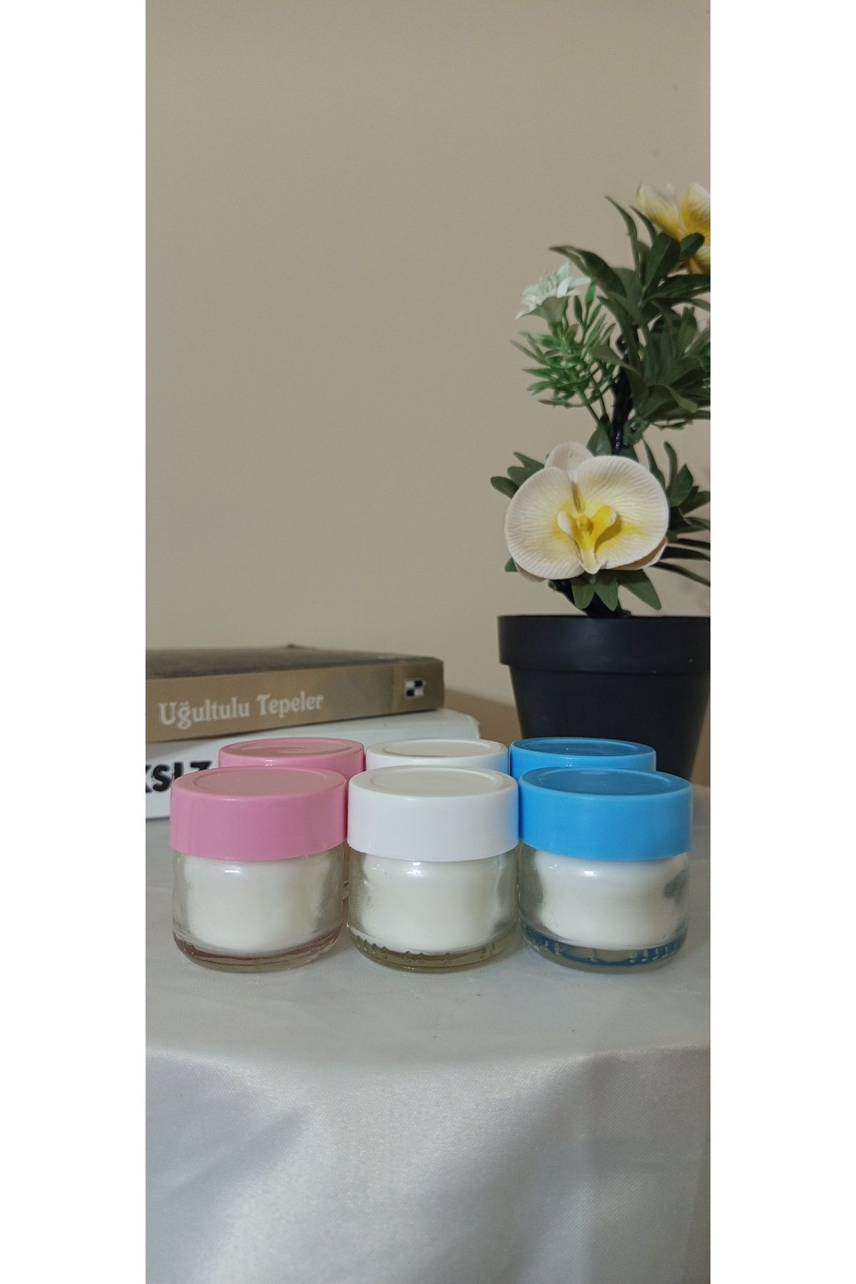 ZEYNSTUFFS HEDİYE EŞYA 3,6,9 ve 12lik setlerde 3 kokuya yer verilmiştir. Vanilye Okyanus ve Lale