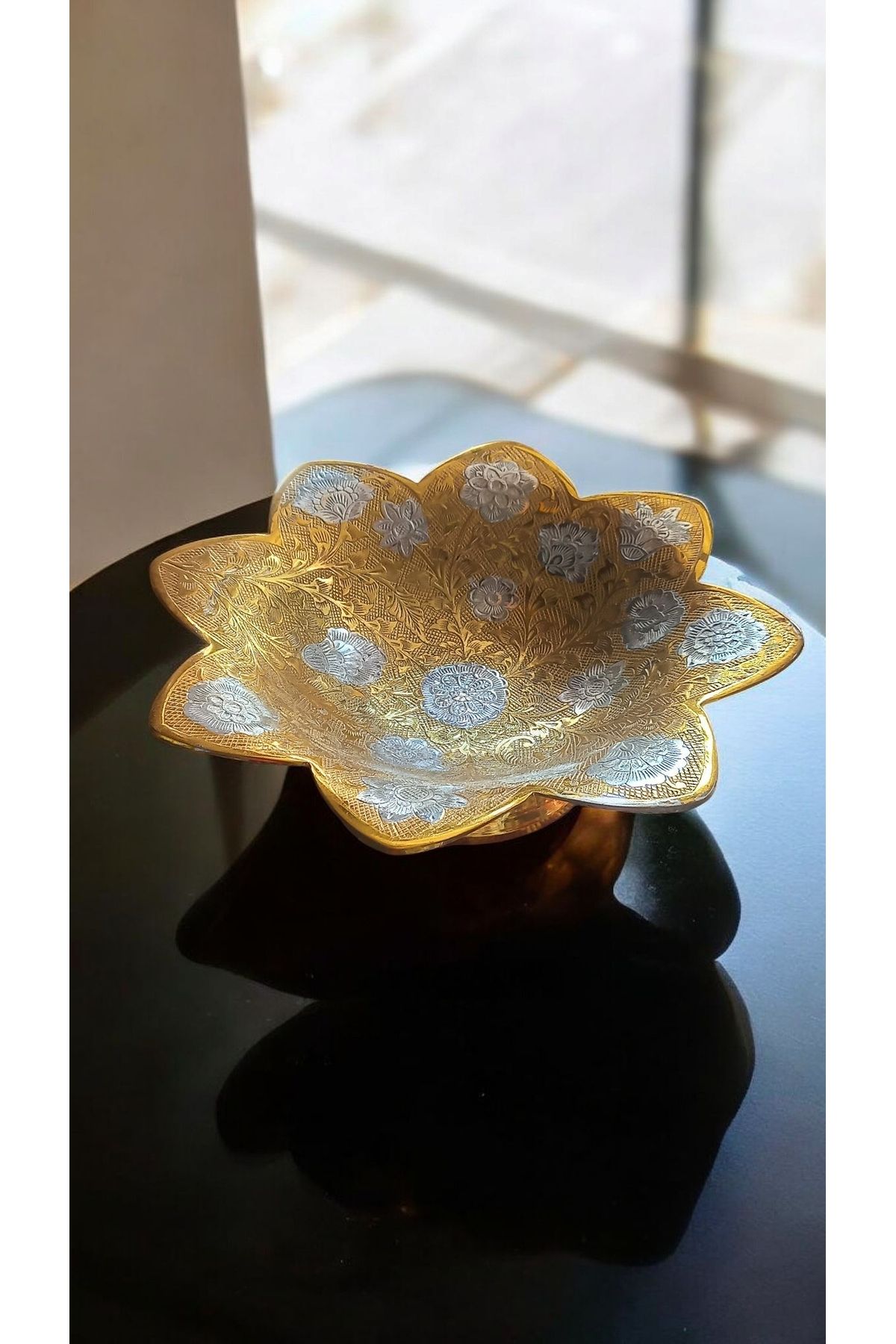 Armadan Metal Gold Ayaklı Sunumluk