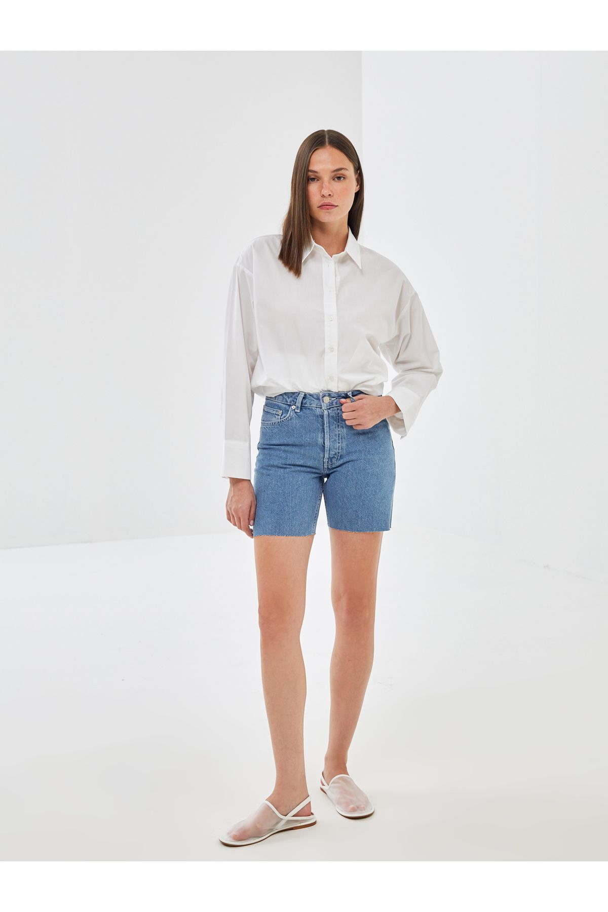 LC Waikiki Dar Fit Kadın Jean Şort