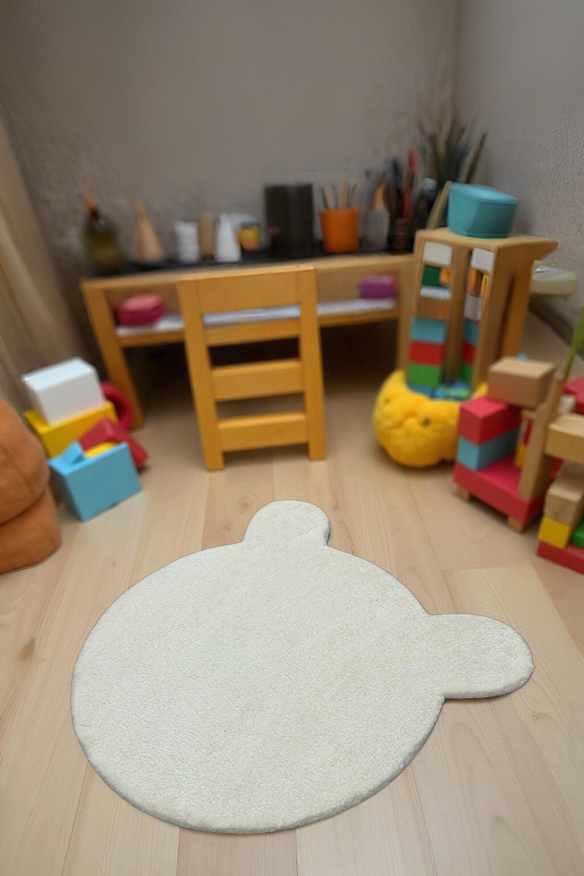Myevilla Peluş Ayıcık Halı Kaymaz Tabanlı Yıkanabilir Çocuk Oyun Odası Halısı Krem