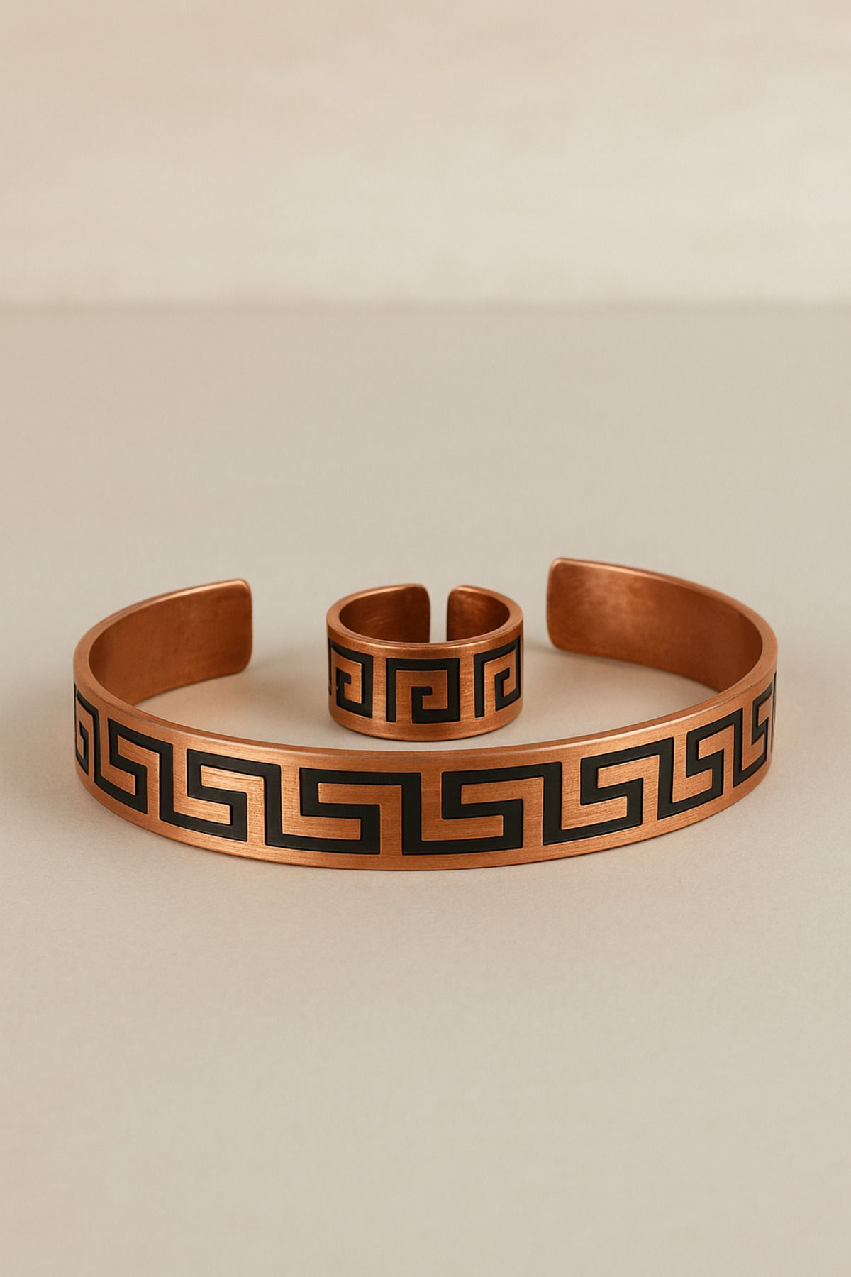 materialist-Copper Antique Patterned Unisex Bracelet & Ring Set – Adjustable Size – Energy Balancer 2