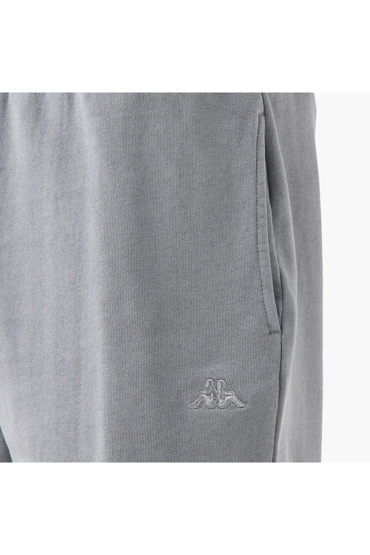 Kappa-Kappa Panel Detail Shorts with Pockets 4