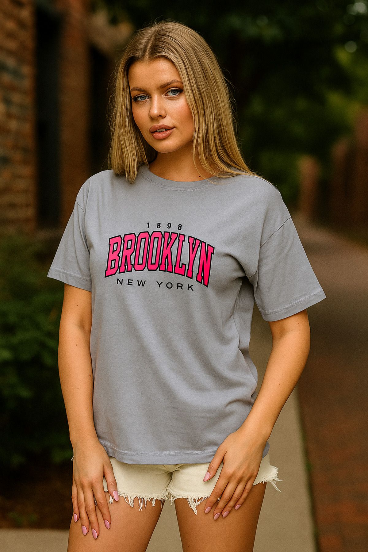 vikitekno oversize bisiklet yaka brooklyn baskılı tasarım kadın t-shirt